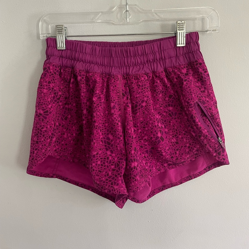 Lululemon Tracker Short Maroon Paradise Geo Regal Plum Multi / Regal Plum Size 4